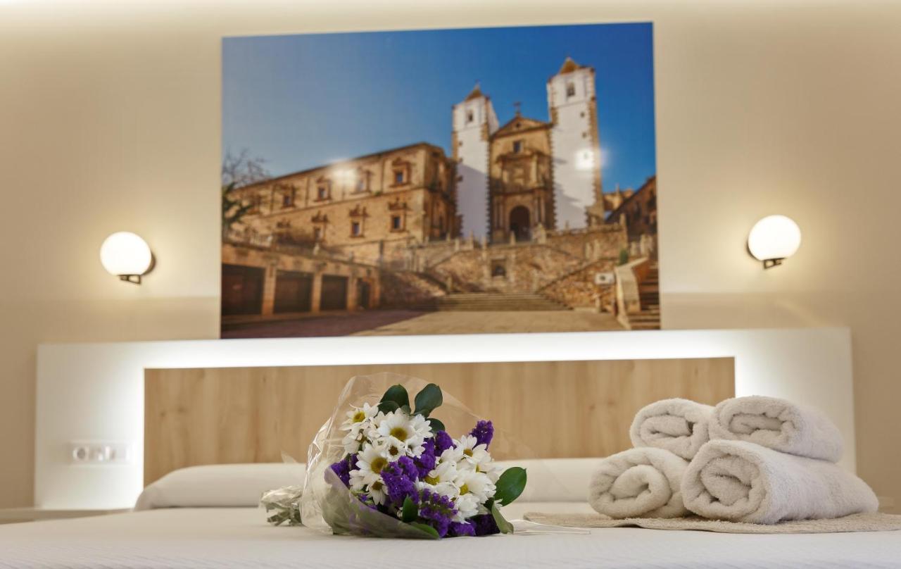 Caceres Deluxe Apartment Exterior photo