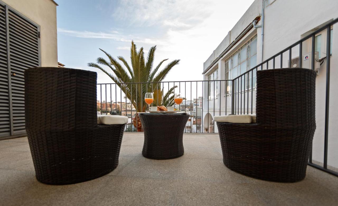 Caceres Deluxe Apartment Exterior photo