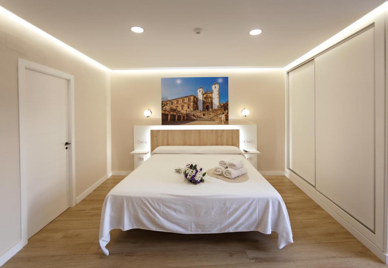 Caceres Deluxe Apartment Exterior photo