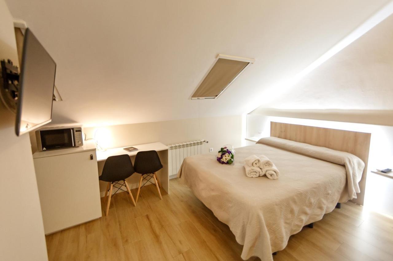 Caceres Deluxe Apartment Exterior photo